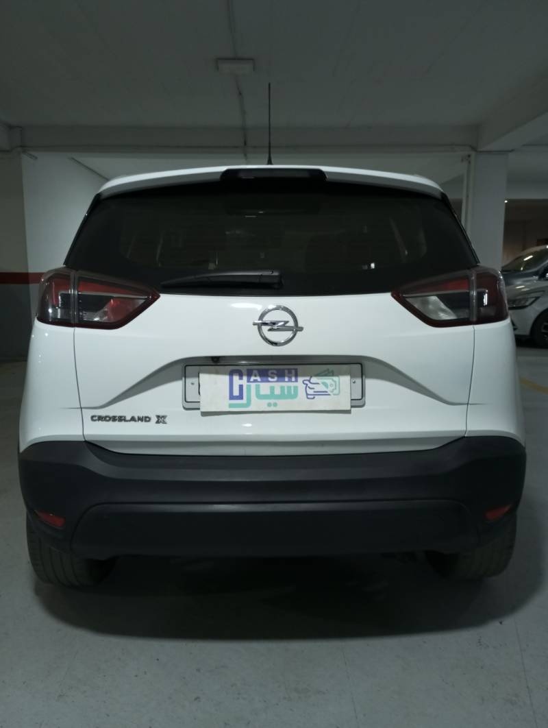 Car image 5