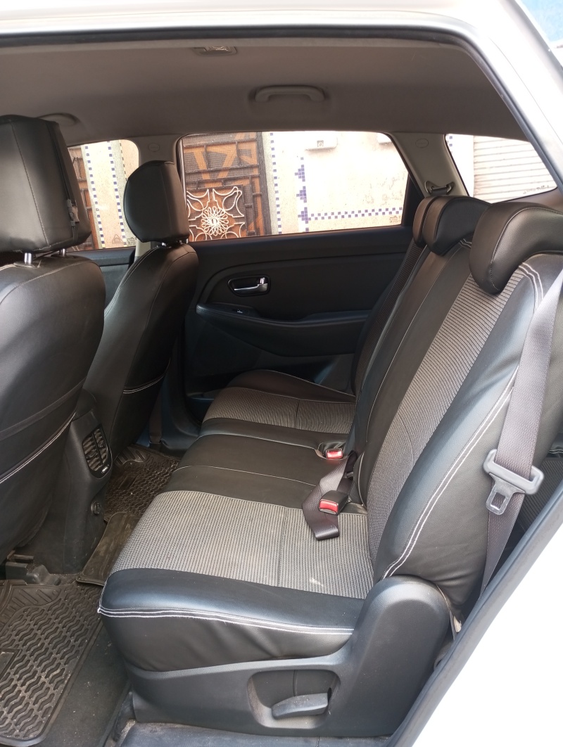 Car image 33