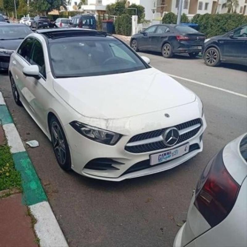 MERCEDES 200