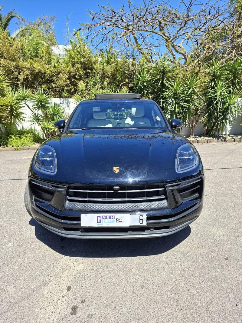 PORSCHE