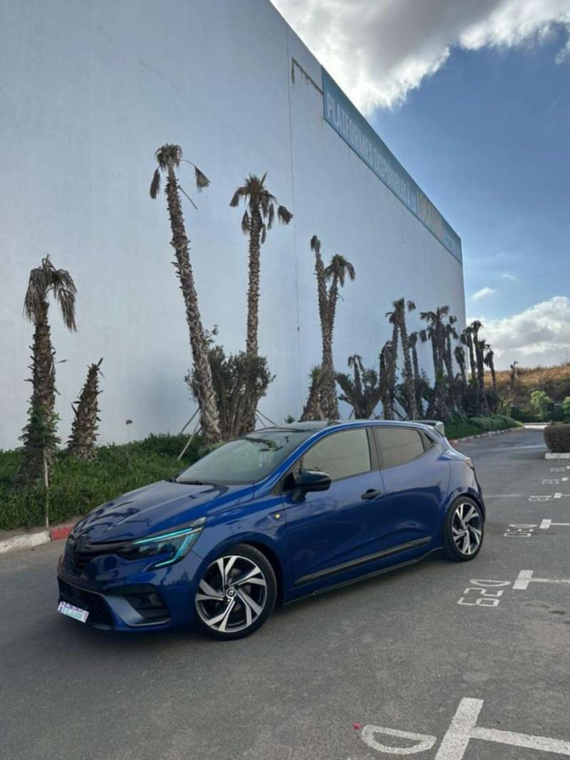 RENAULT