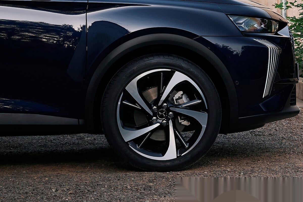DS DS 7 E-Tense