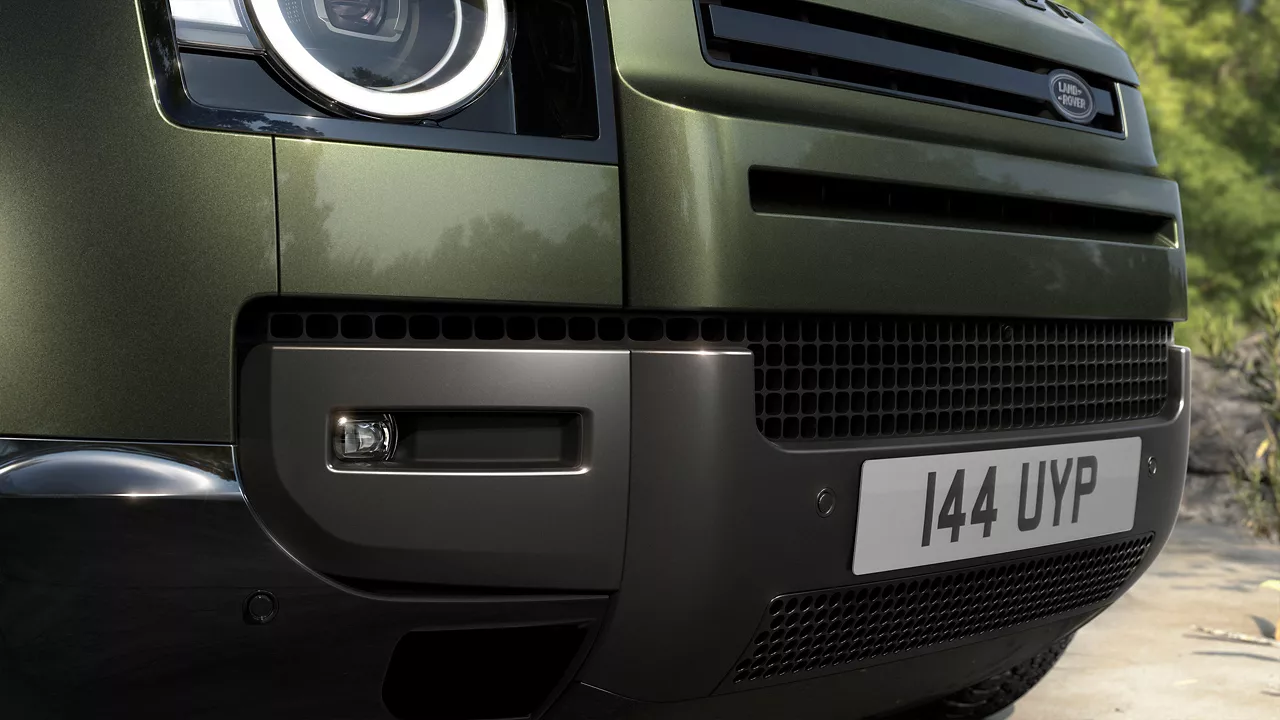 LAND ROVER Defender 130