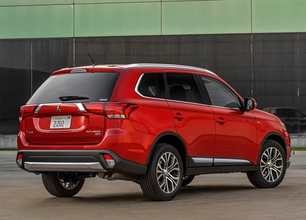 MITSUBISHI Outlander