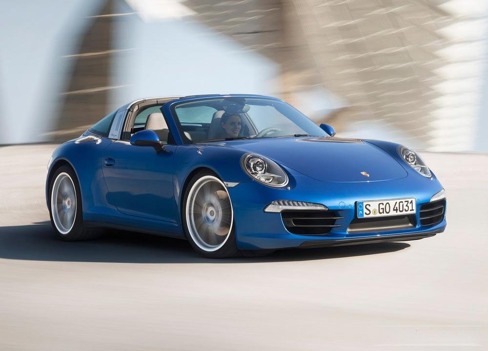 PORSCHE 911